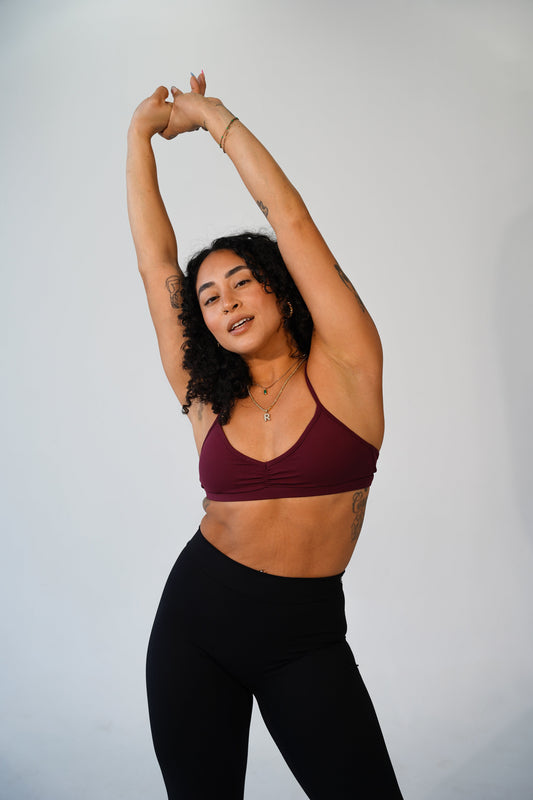 Strong woman doing an upper body workout for women to improve posture.