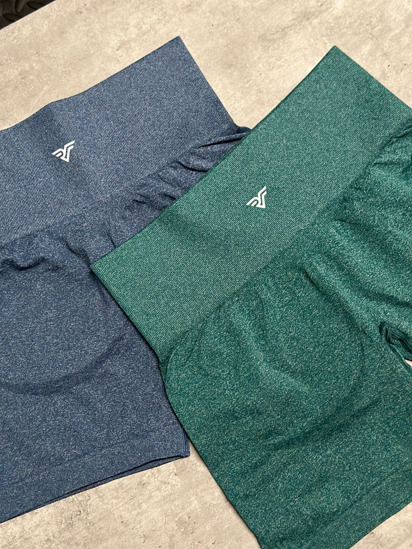 Motion Seamless Shorts- Emerald