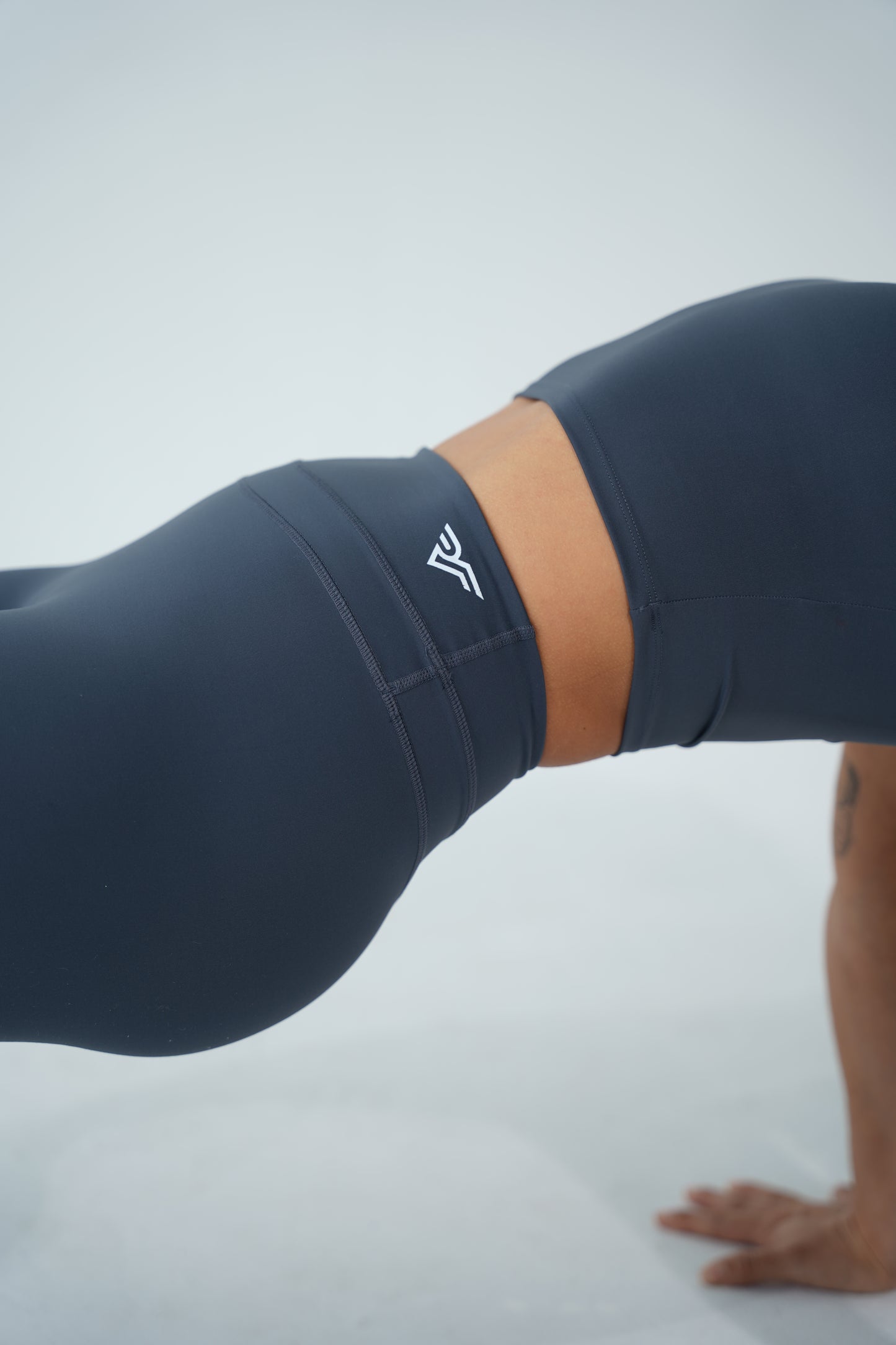 Elevate Leggings