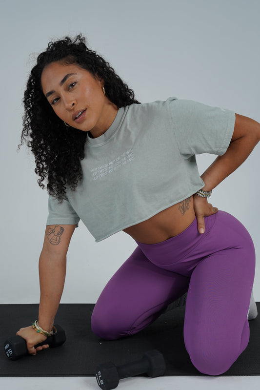 HOT GIRLS MINI CROP