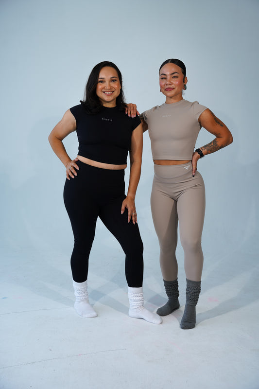 PRE-ORDER Elevate Leggings